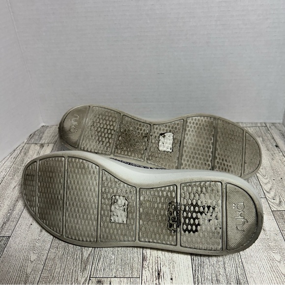 Ryka Ally burgundy slip on sneakers size 11 - Picture 10 of 10